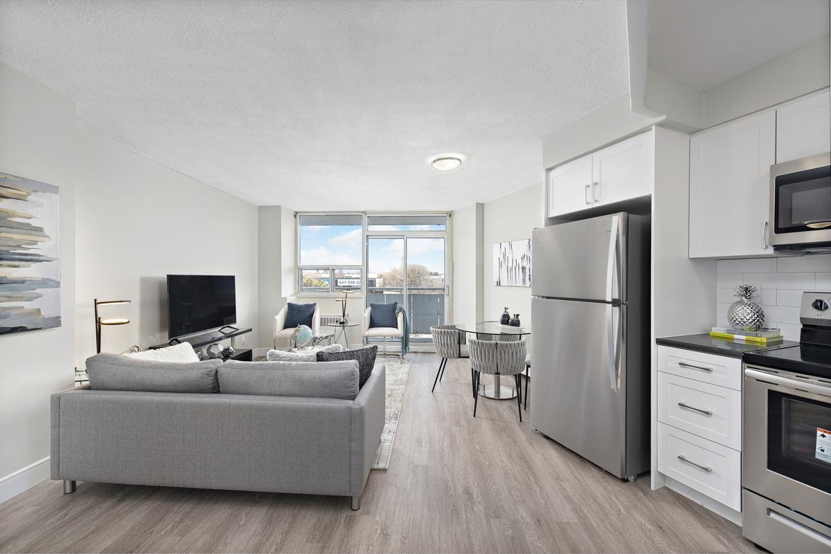 0519-2050 Keele Street, Toronto, ON, M6M 3Y7 - 25