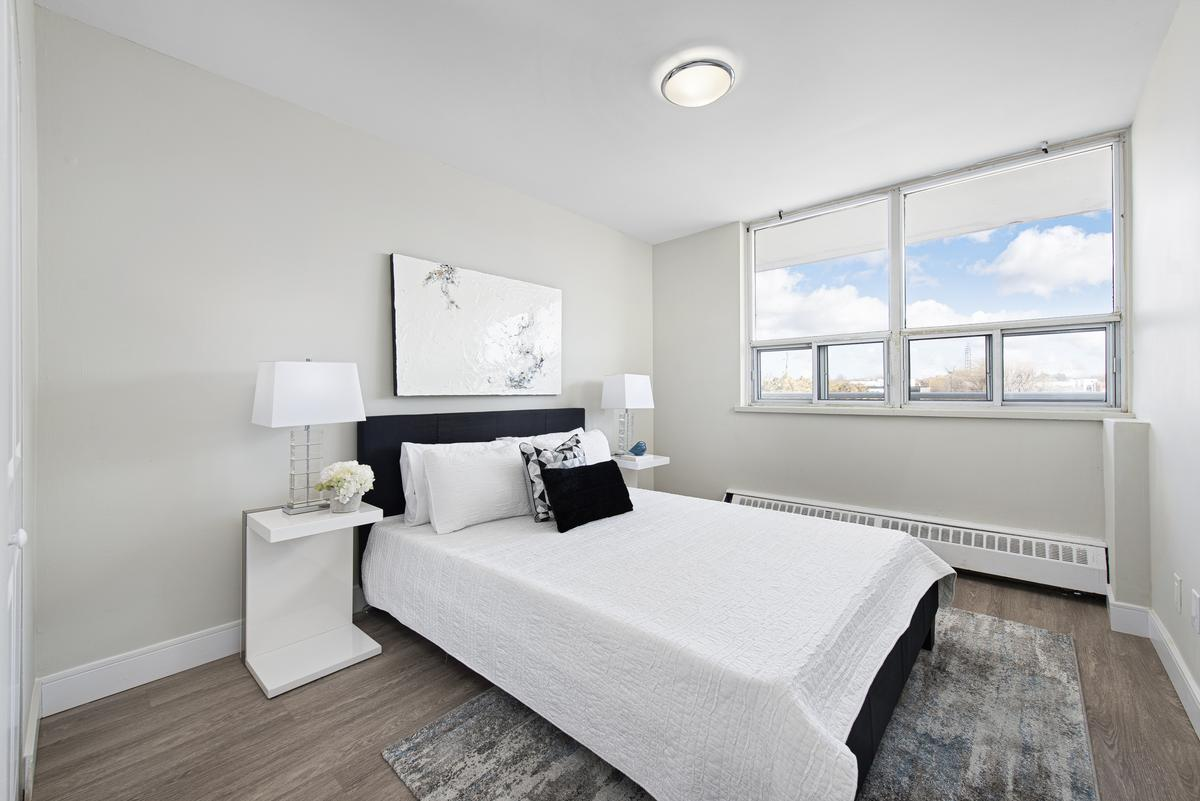 0519-2050 Keele Street, Toronto, ON, M6M 3Y7 - 14