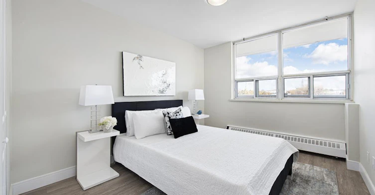0519-2050 Keele Street, Toronto, ON, M6M 3Y7 - 14