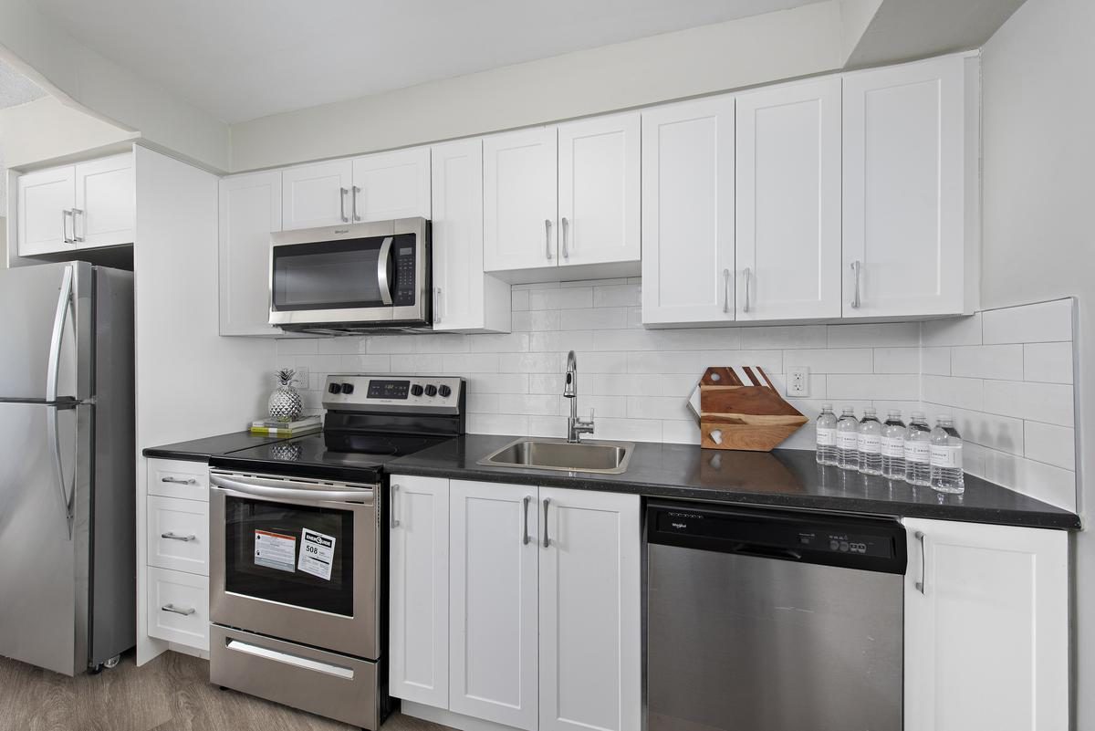 0519-2050 Keele Street, Toronto, ON, M6M 3Y7 - 9