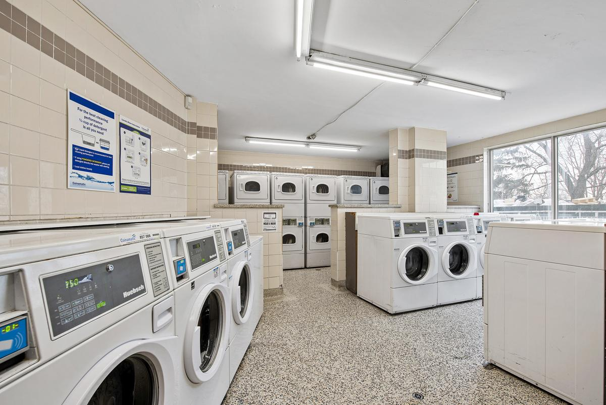 0519-2050 Keele Street, Toronto, ON, M6M 3Y7 - 23