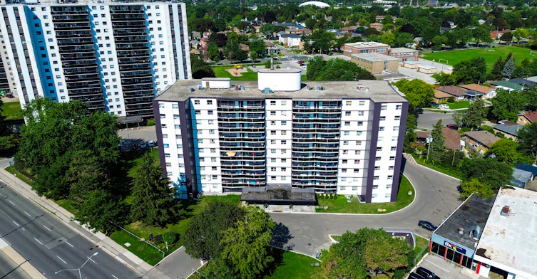 1002-2570 Kingston Road, Toronto, ON, M1M 1L9 - 3
