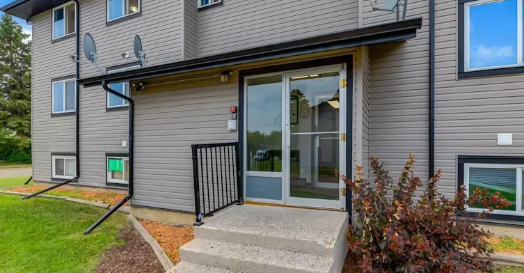 109-5104 56th Avenue, Lloydminster City West, AB, T9V 0Z7 - 21