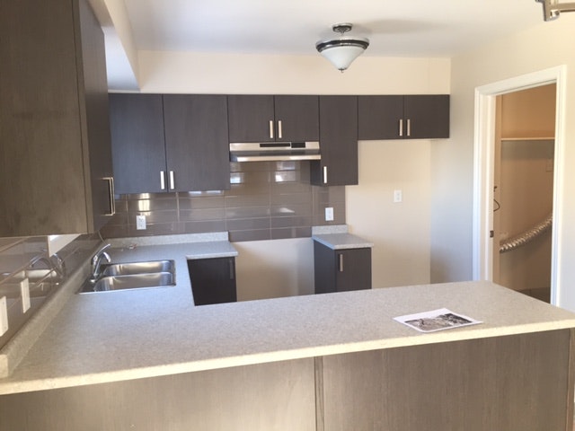 4-22 Spadina Avenue, Ottawa, ON, K1Y 2B6 - 4