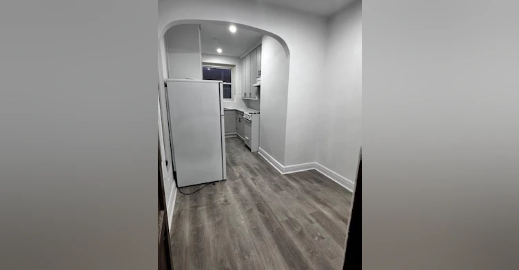 6-5821 Chemin Cote St Luc, Hampstead, QC, H3X 2G2 - 8