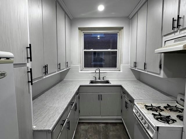 6-5821 Chemin Cote St Luc, Hampstead, QC, H3X 2G2