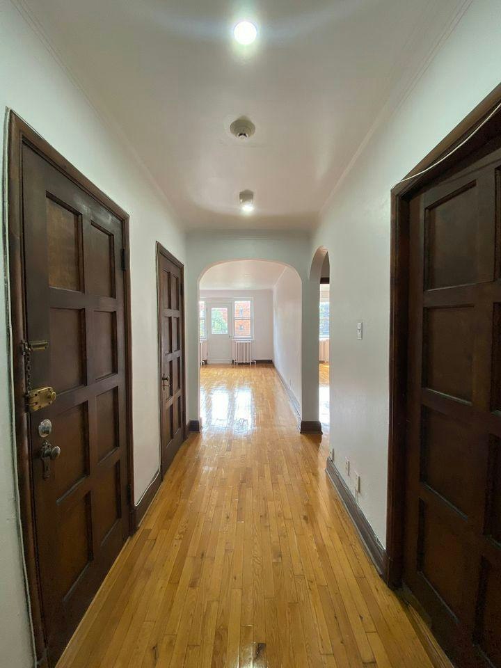 5821 Chemin Cote St Luc, Montréal, QC, H3X 2G2 - 6