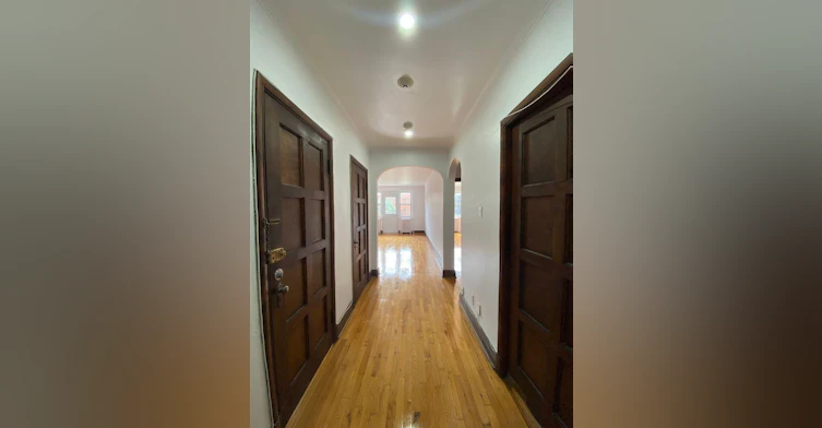 5821 Chemin Cote St Luc, Montréal, QC, H3X 2G2 - 6