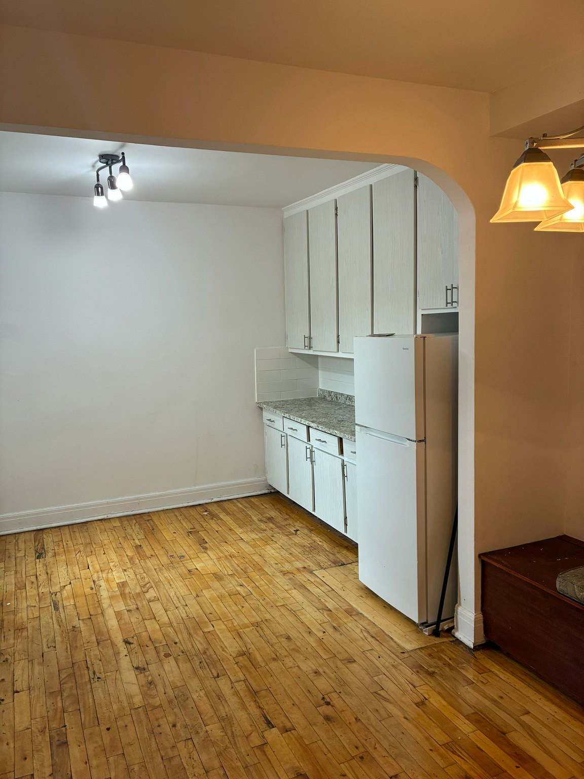 15-5821 Chemin Cote St Luc, Montréal, QC, H3X 2G2 - 2