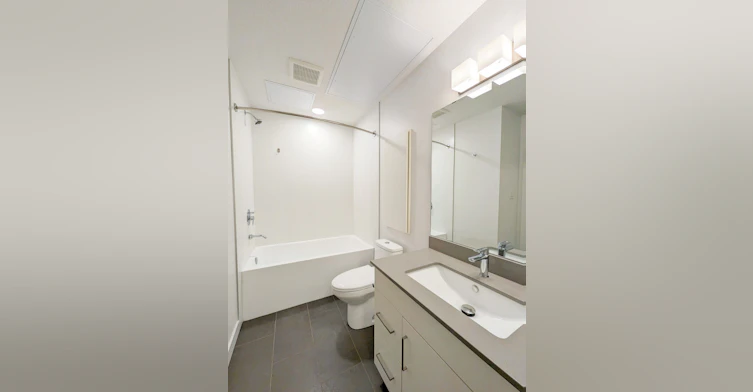X27-10043 108 Street NW, Edmonton, AB, T5J 5G8 - 3
