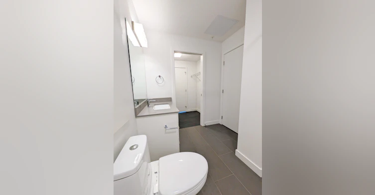 X27-10043 108 Street NW, Edmonton, AB, T5J 5G8 - 4