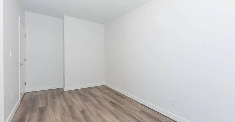 10043 108 Street NW, Edmonton, AB, T5J 5G8 - 4