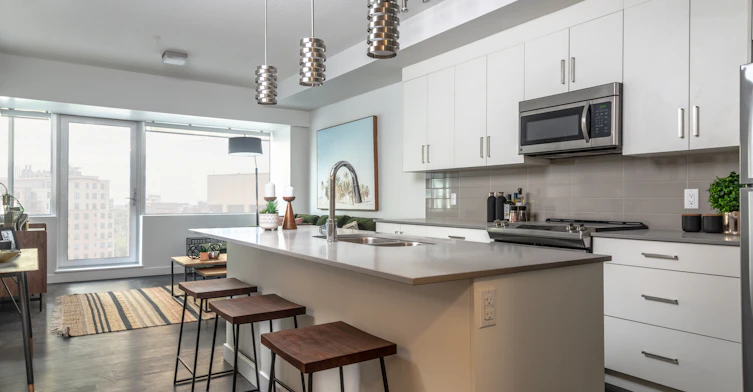 X-23-10043 108 Street NW, Edmonton, AB, T5J 5G8 - 7