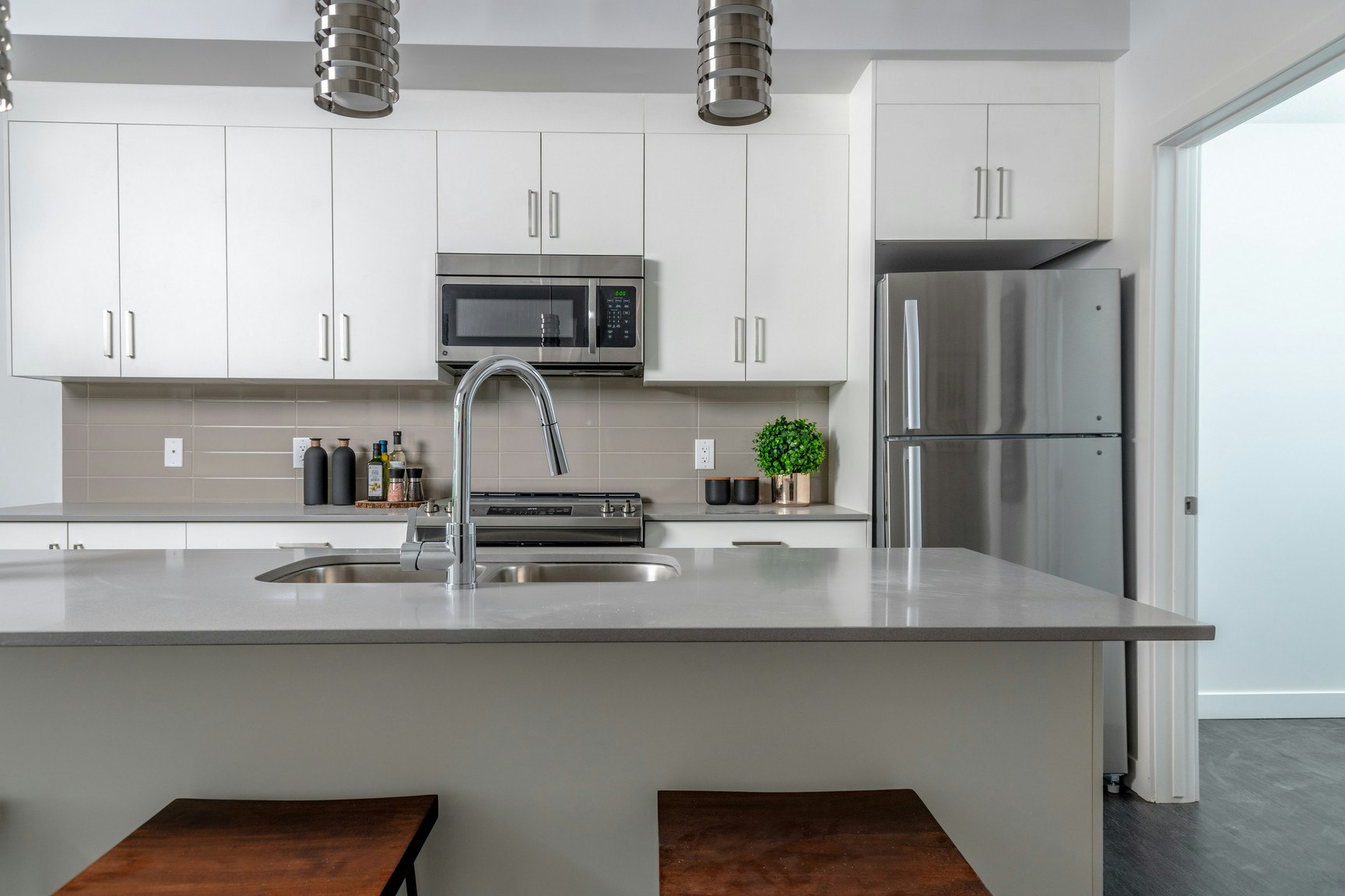 X-23-10043 108 Street NW, Edmonton, AB, T5J 5G8 - 6