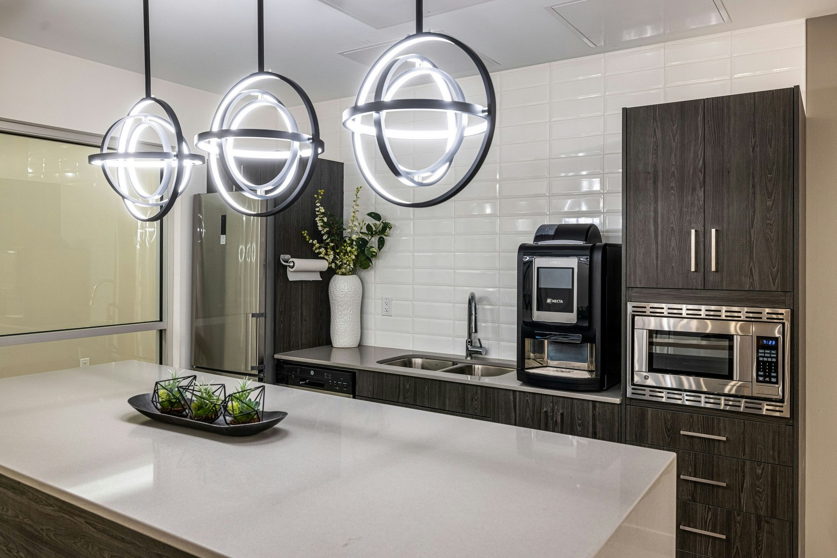 X-23-10043 108 Street NW, Edmonton, AB, T5J 5G8 - 29