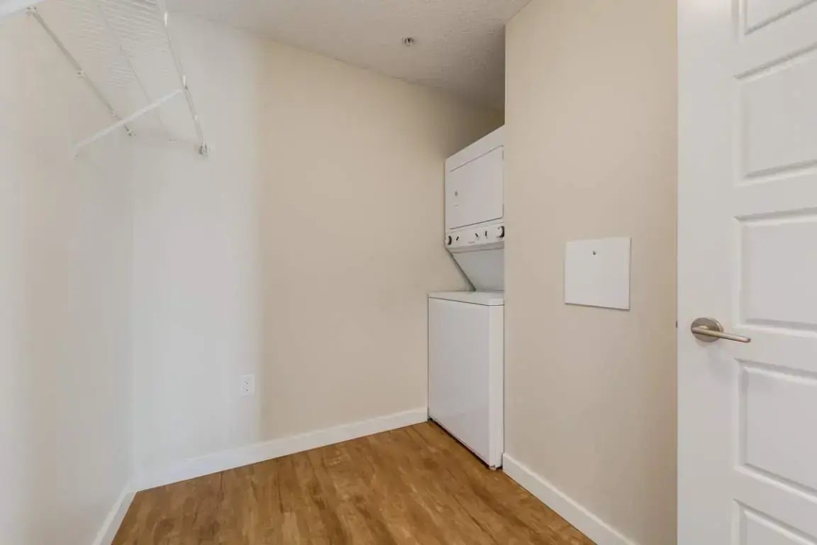 317-5008 4 Avenue SW, Edmonton, AB, T6X 1V3 - 6