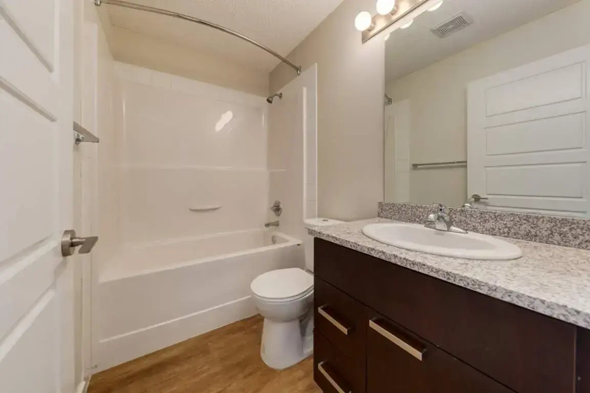 317-5008 4 Avenue SW, Edmonton, AB, T6X 1V3 - 7