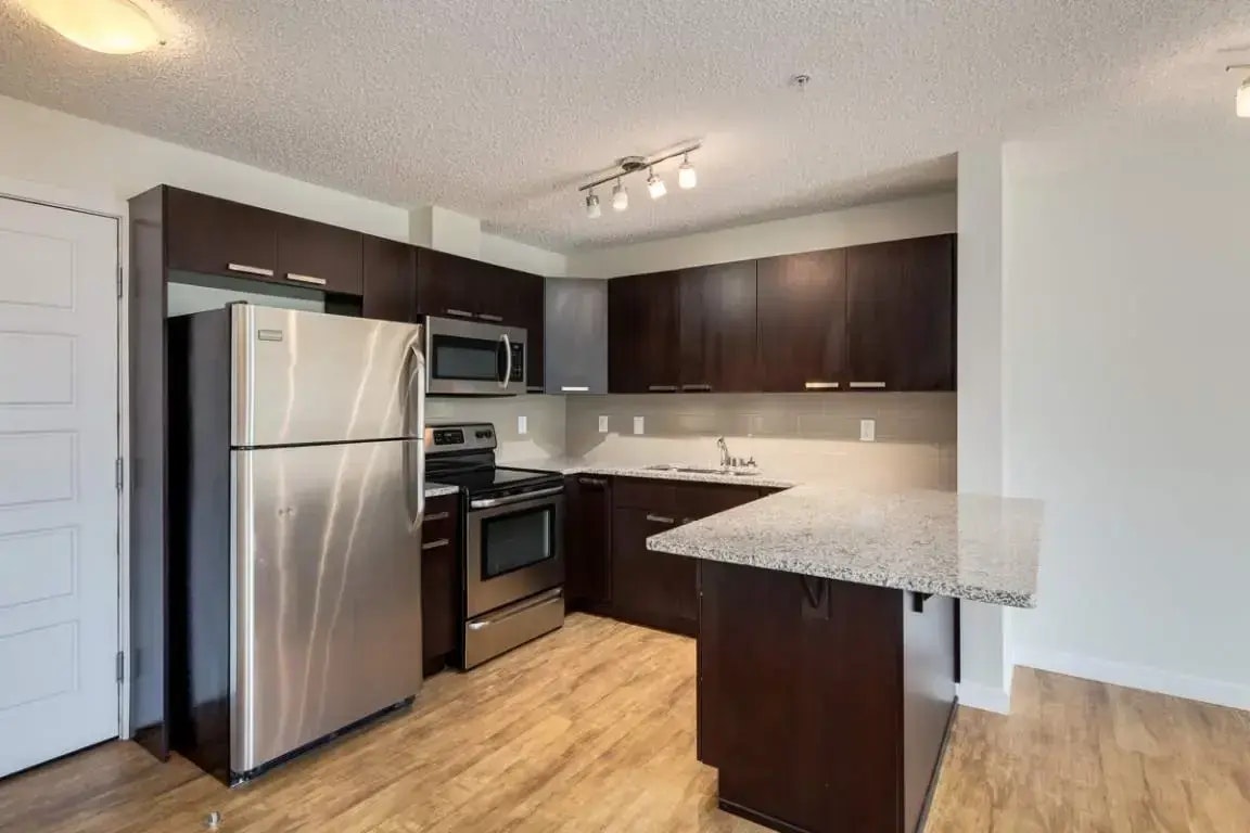 317-5008 4 Avenue SW, Edmonton, AB, T6X 1V3 - 9