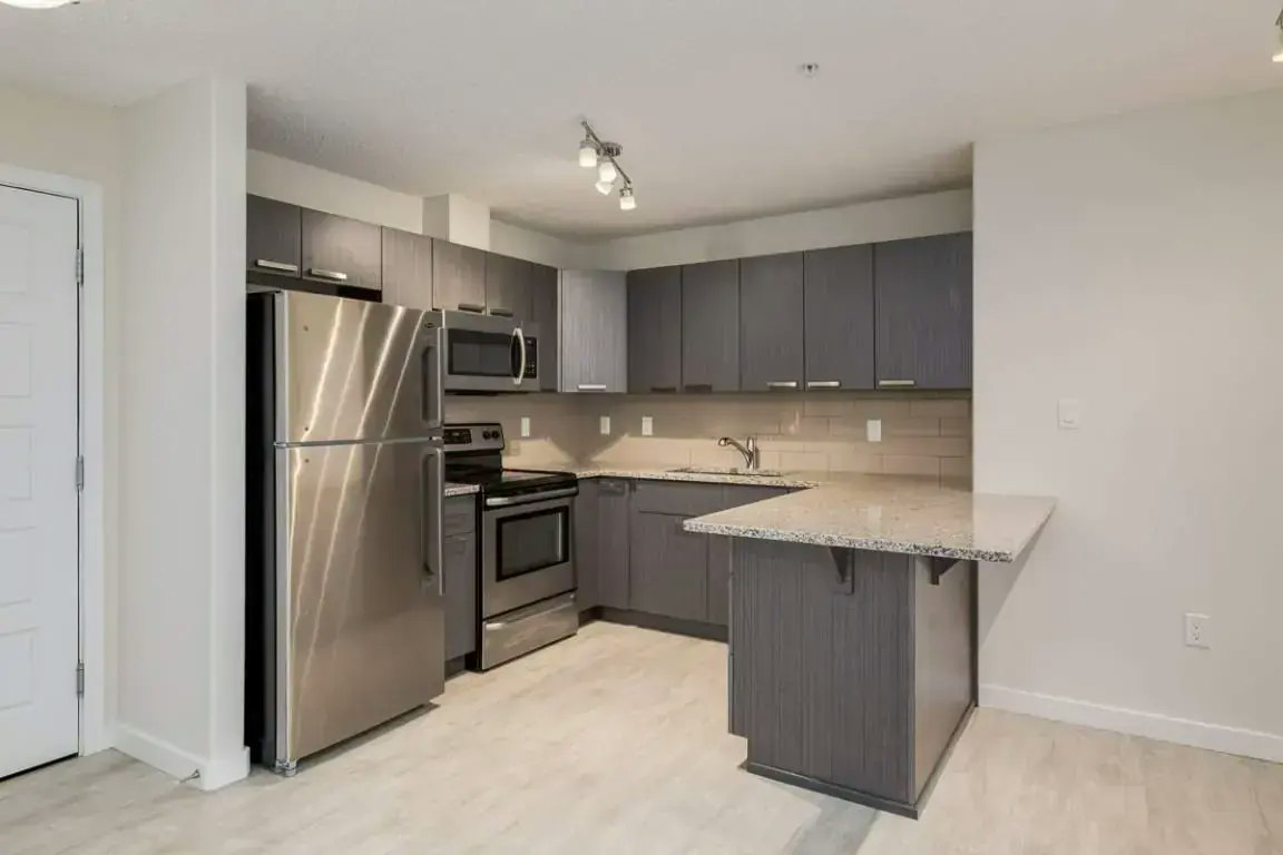 205-5008 4 Avenue SW, Edmonton, AB, T6X 1V3 - 22