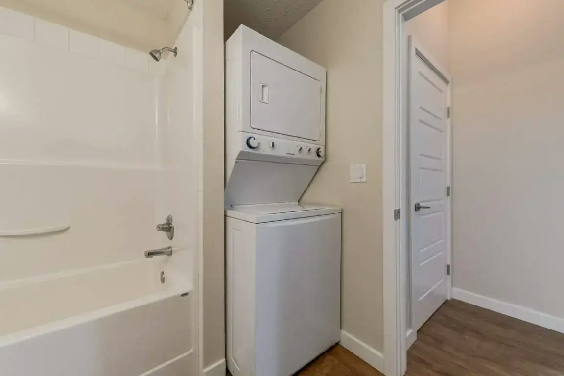 205-5008 4 Avenue SW, Edmonton, AB, T6X 1V3 - 19