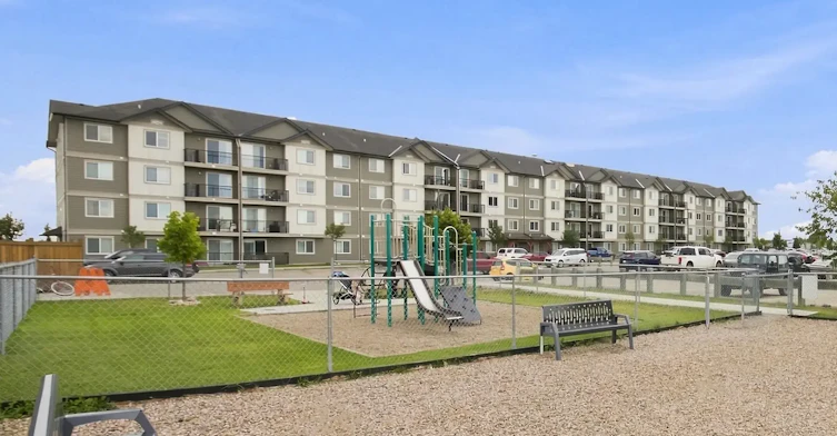 3615 B 41b Avenue, Lloydminster City West, AB, S9V 2J5 - 5