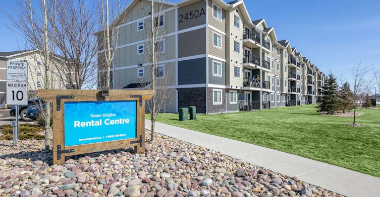 2450 22 Street, Red Deer, AB, T4R 0P6