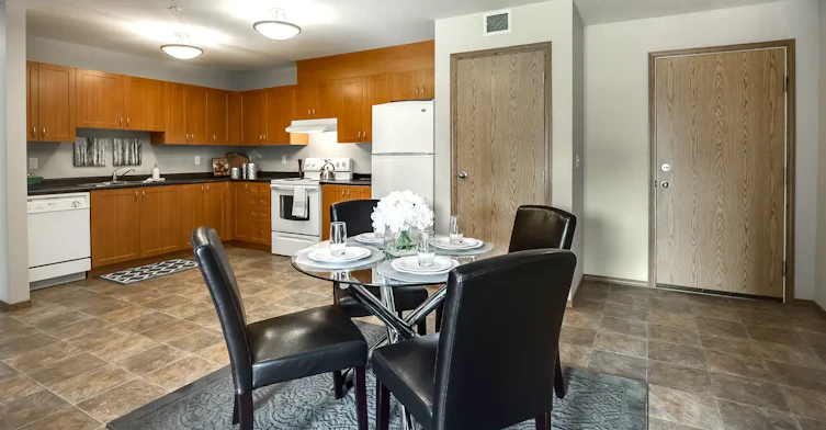 110 Molland Lane, Saskatoon, SK, S7M 3Z2 - 5