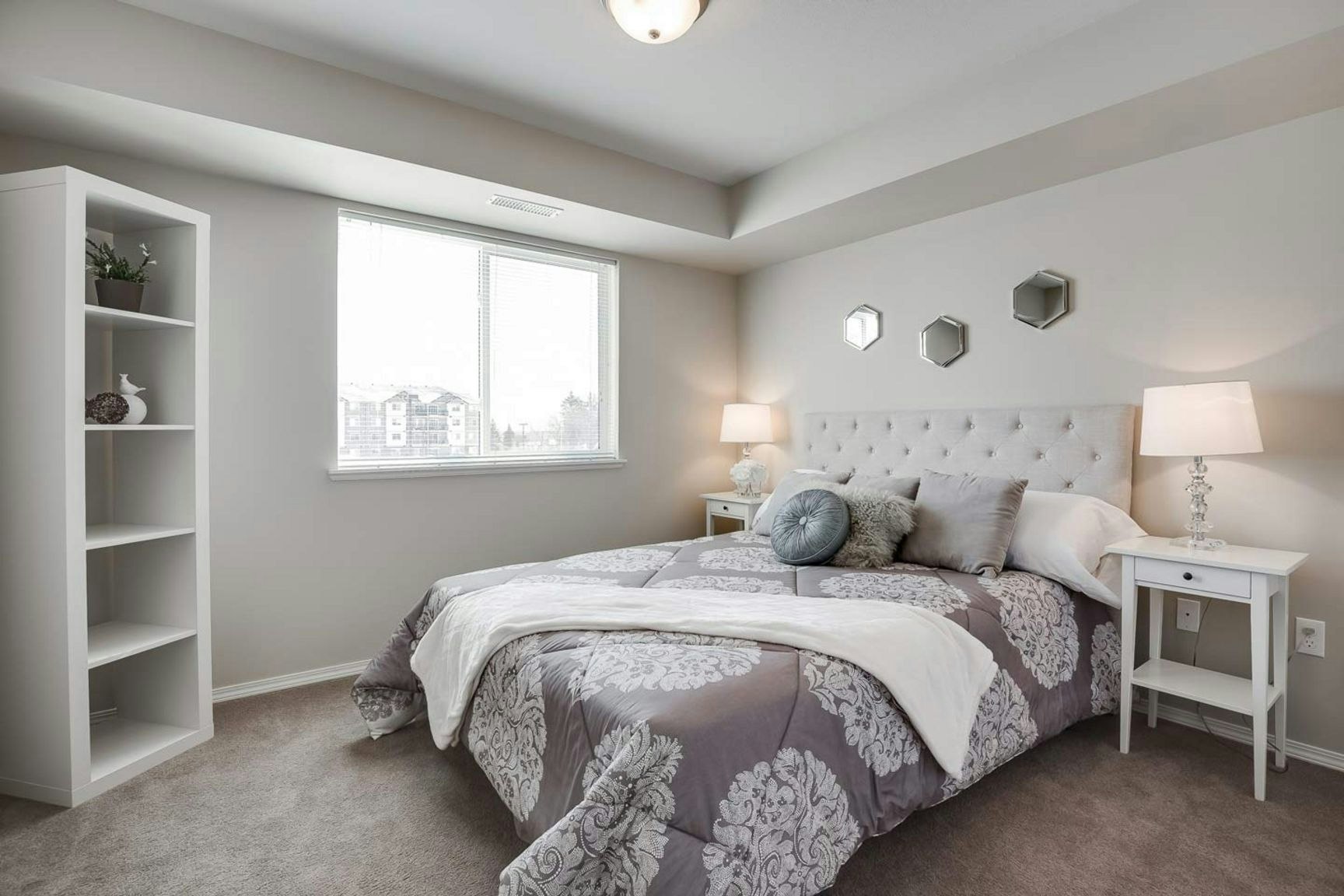 3303 18th Avenue NW, Edmonton, AB, T6T 0S8 - 8