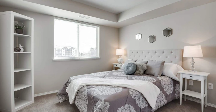 3303 18th Avenue NW, Edmonton, AB, T6T 0S8 - 8
