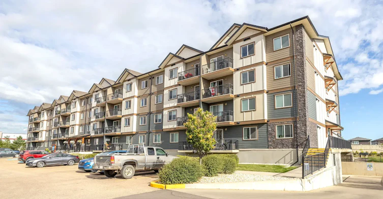 81 Element Drive N, St. Albert, AB, T8N 4J3 - 2