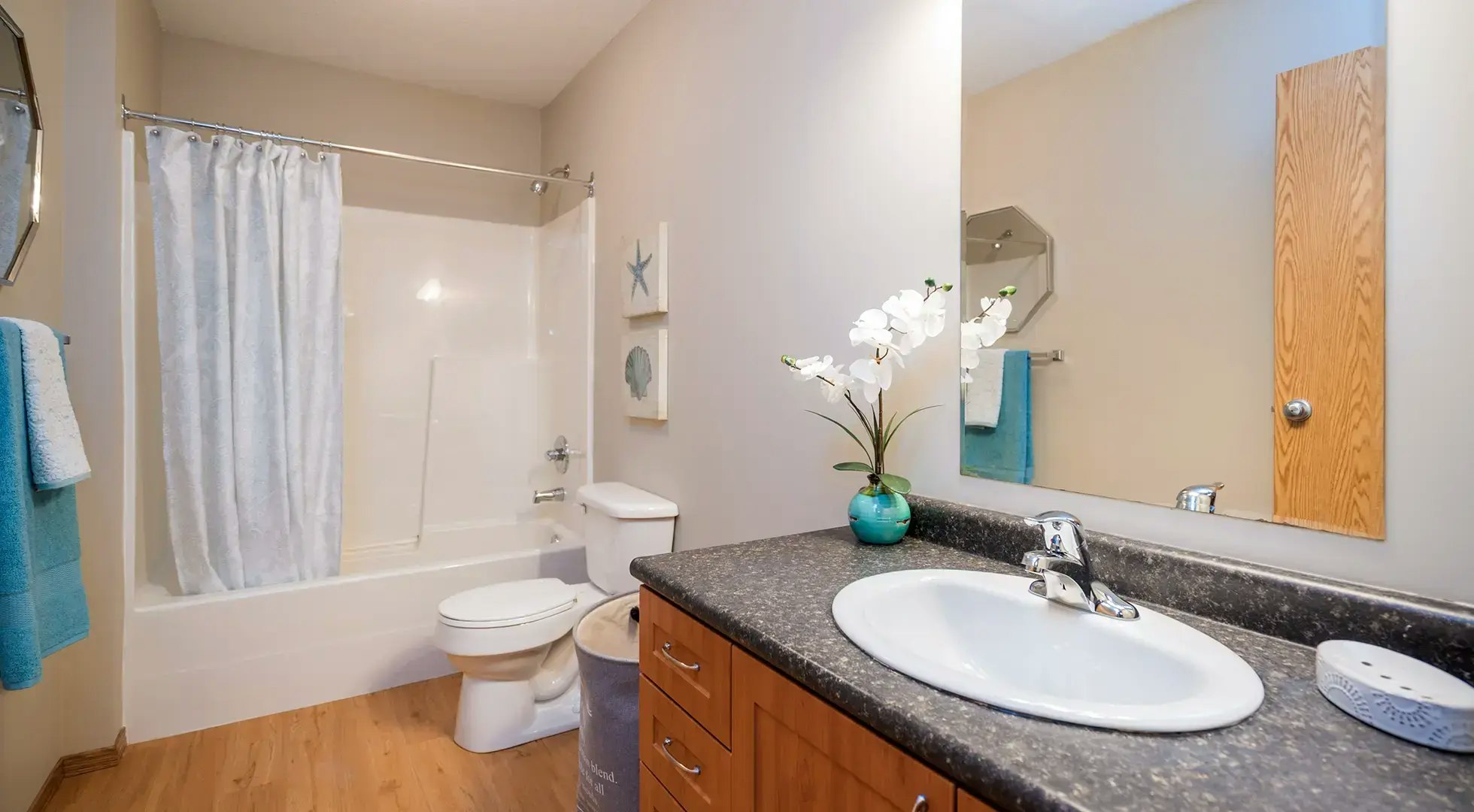 2471 Main Street, Winnipeg, MB, R2V 3N4 - 7