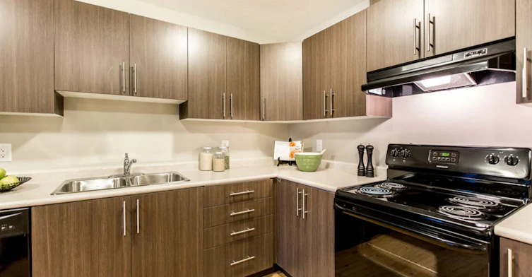 2475 Waverley Street, Winnipeg, MB, R3Y 0X9 - 3
