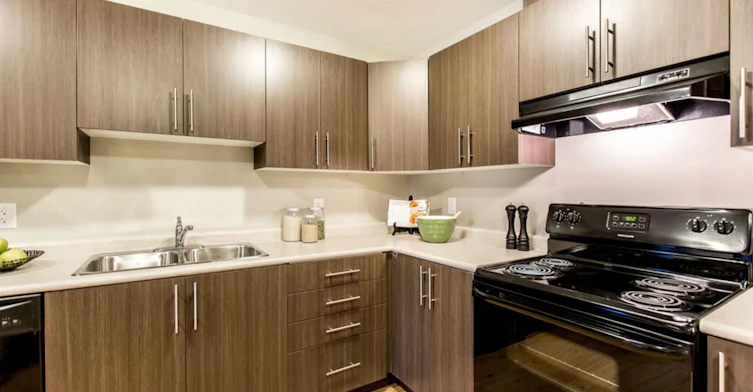 2475 Waverley Street, Winnipeg, MB, R3Y 0X9 - 3