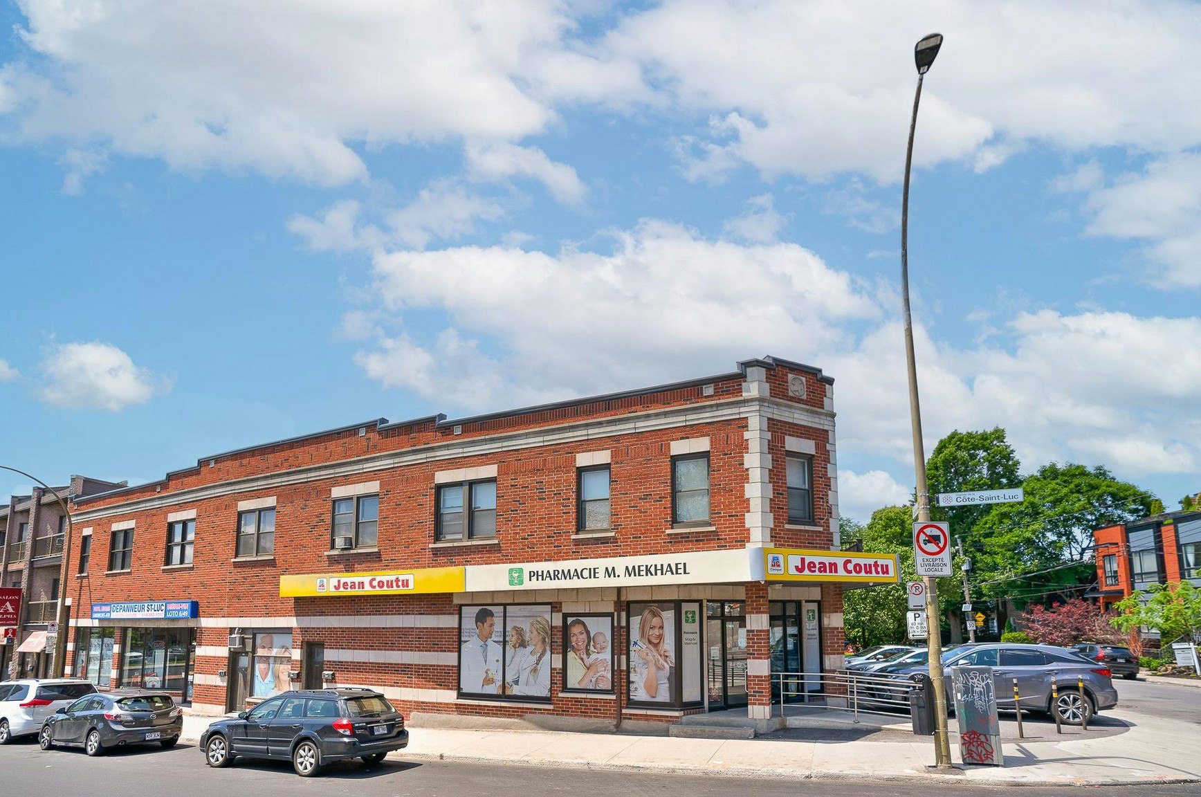 409-5455 De Terrebonne Rue, Montréal, QC, H4A 3R5 - 10