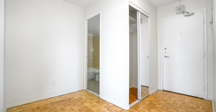 1010-5455 De Terrebonne Rue, Montréal, QC, H4A 3R5 - 14