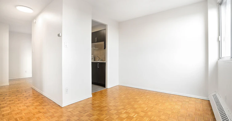 1010-5455 De Terrebonne Rue, Montréal, QC, H4A 3R5 - 4