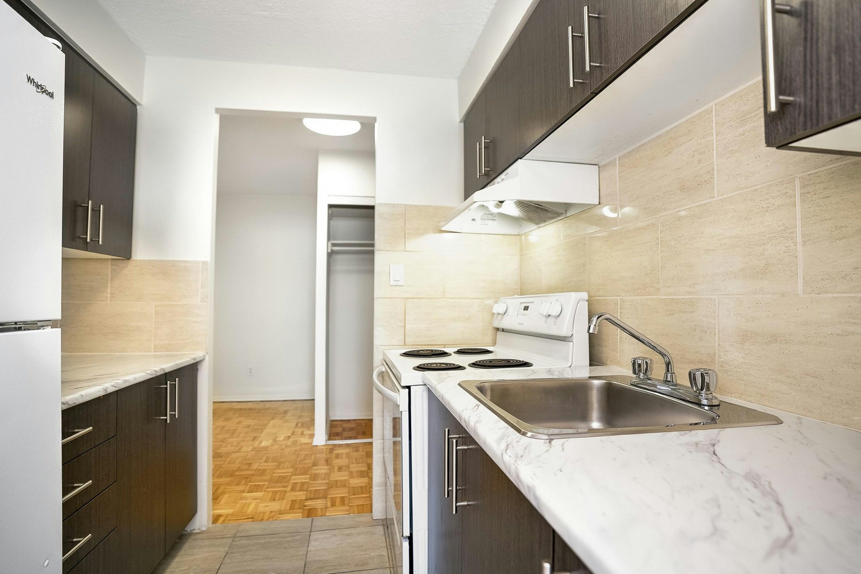 1010-5455 De Terrebonne Rue, Montréal, QC, H4A 3R5 - 2
