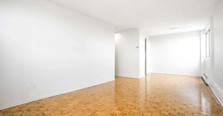 1010-5455 De Terrebonne Rue, Montréal, QC, H4A 3R5 - 5