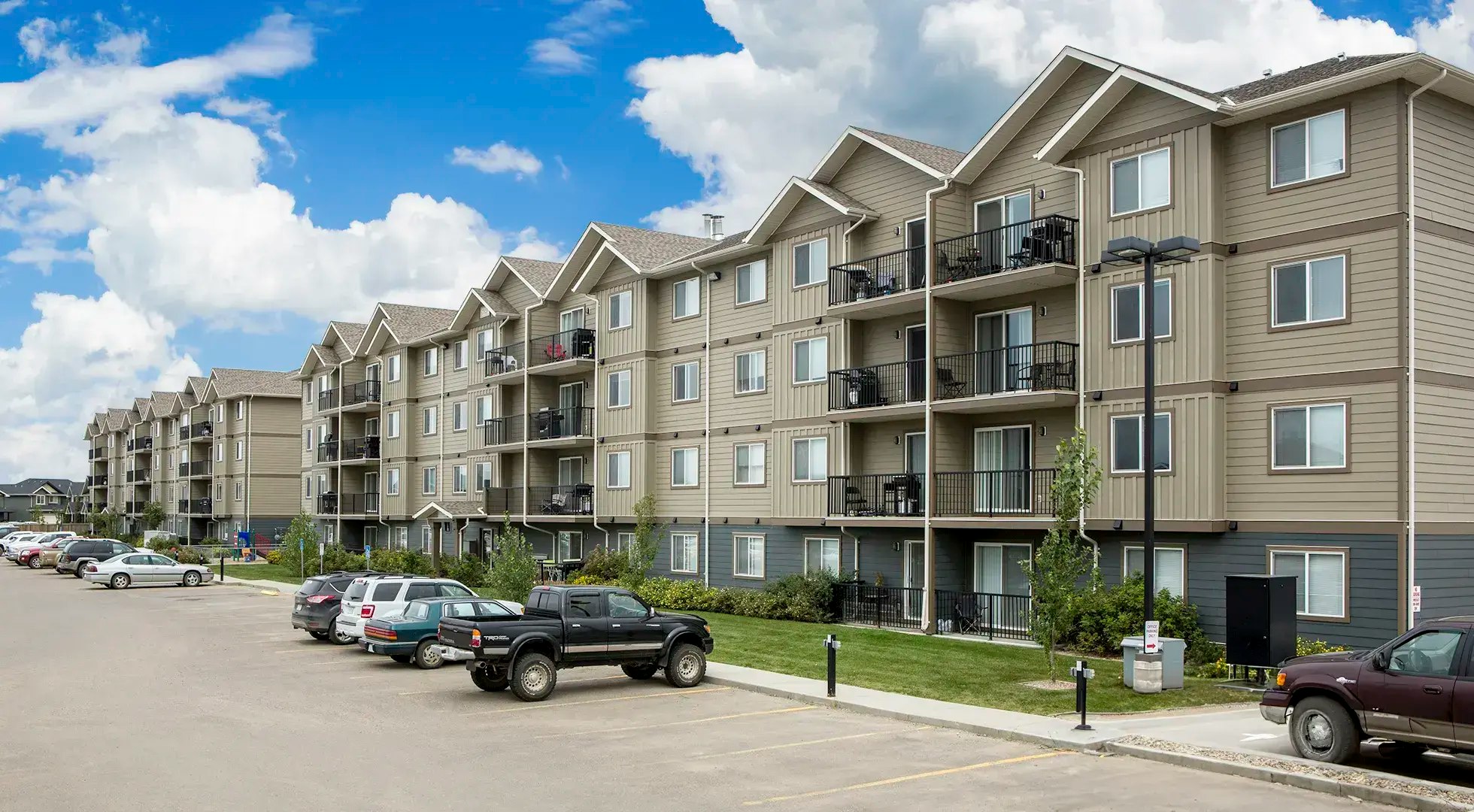 1609 47th Avenue, Lloydminster City West, AB, S9V 1V4 - 2