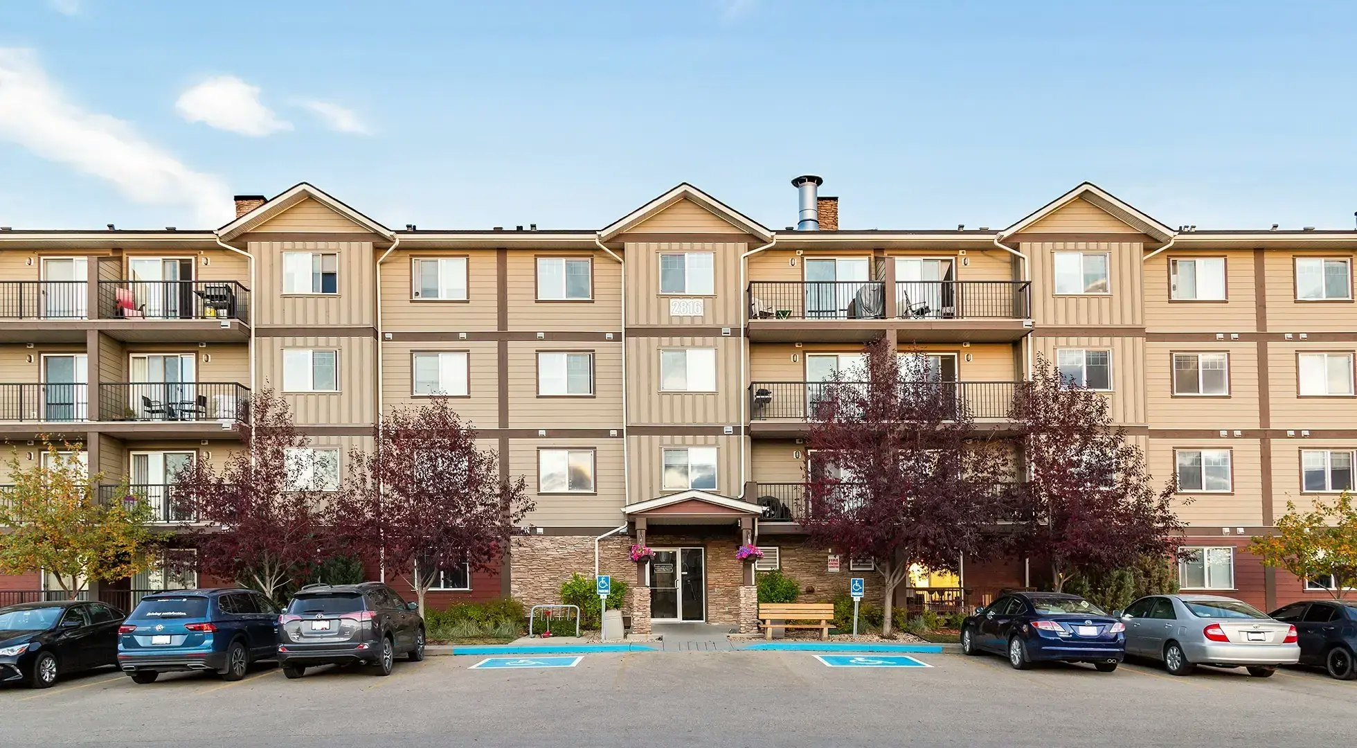 2824 22 Avenue Northwest, Edmonton, AB, T6T 0M3 - 3