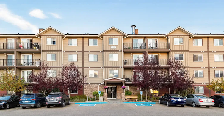 2824 22 Avenue Northwest, Edmonton, AB, T6T 0M3 - 3