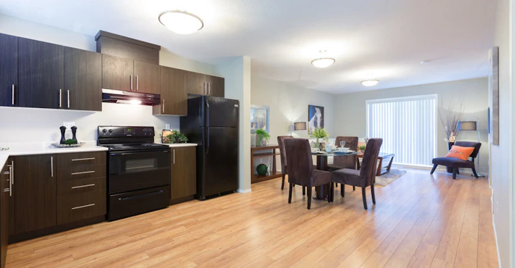 5306 47th Street, Cold Lake, AB, T9M 0J7 - 4