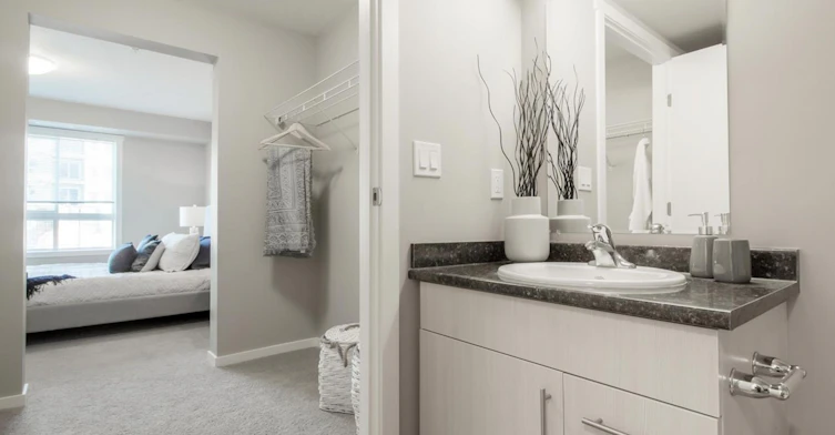 151 West Duncan Avenue, Penticton, BC, V2A 0B9 - 10