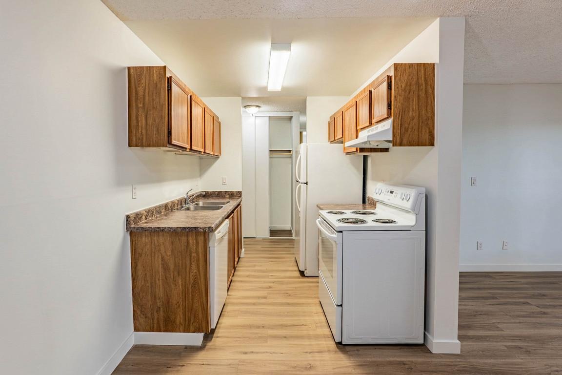 109-1102 Hermitage Road NW, Edmonton, AB, T5A 4M3 - 2