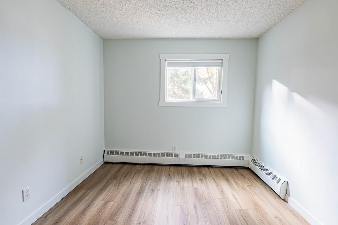 109-1102 Hermitage Road NW, Edmonton, AB, T5A 4M3 - 12