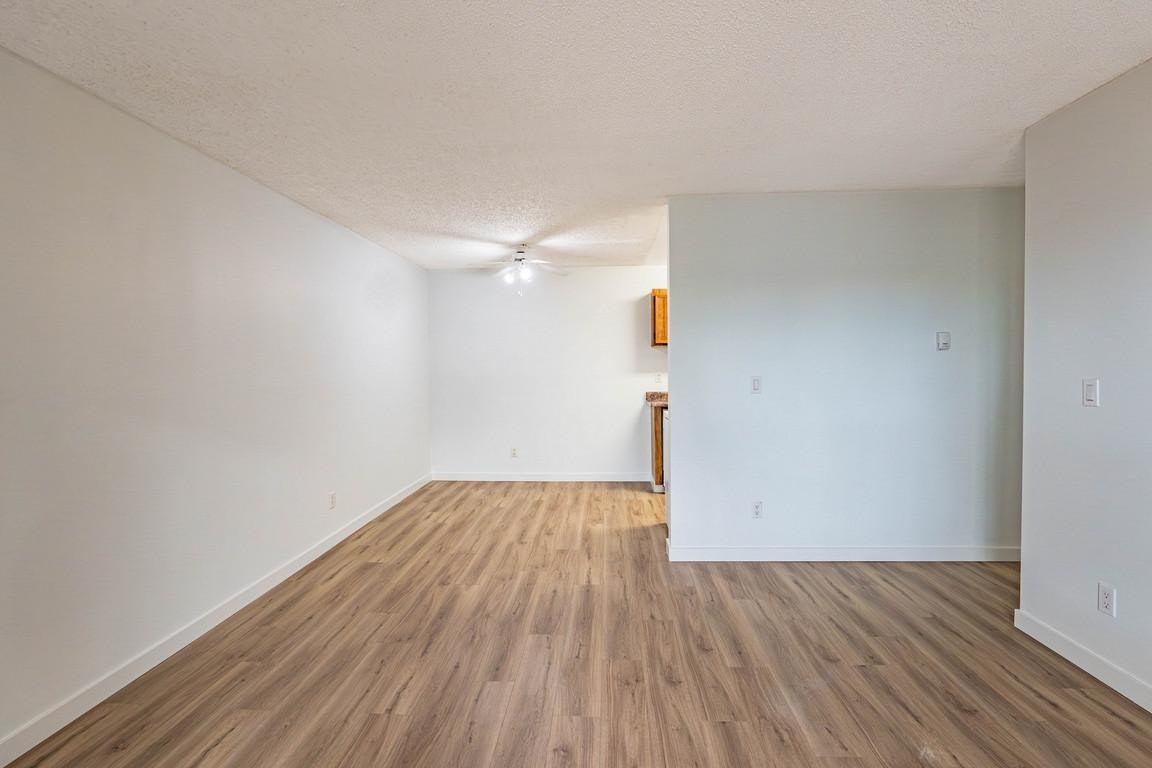 109-1102 Hermitage Road NW, Edmonton, AB, T5A 4M3 - 5