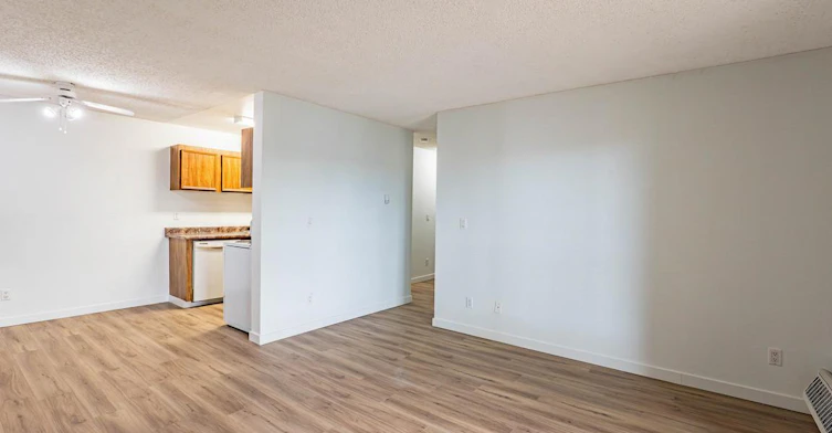 109-1102 Hermitage Road NW, Edmonton, AB, T5A 4M3 - 4