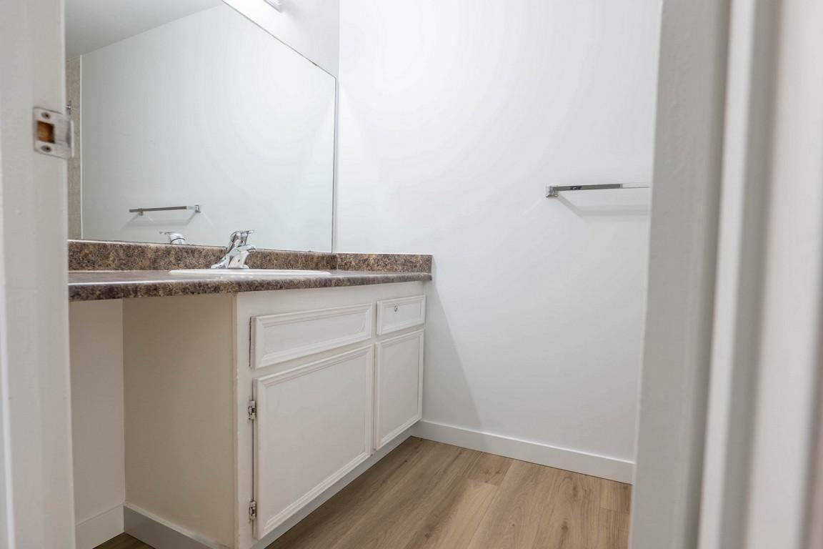 109-1102 Hermitage Road NW, Edmonton, AB, T5A 4M3 - 18