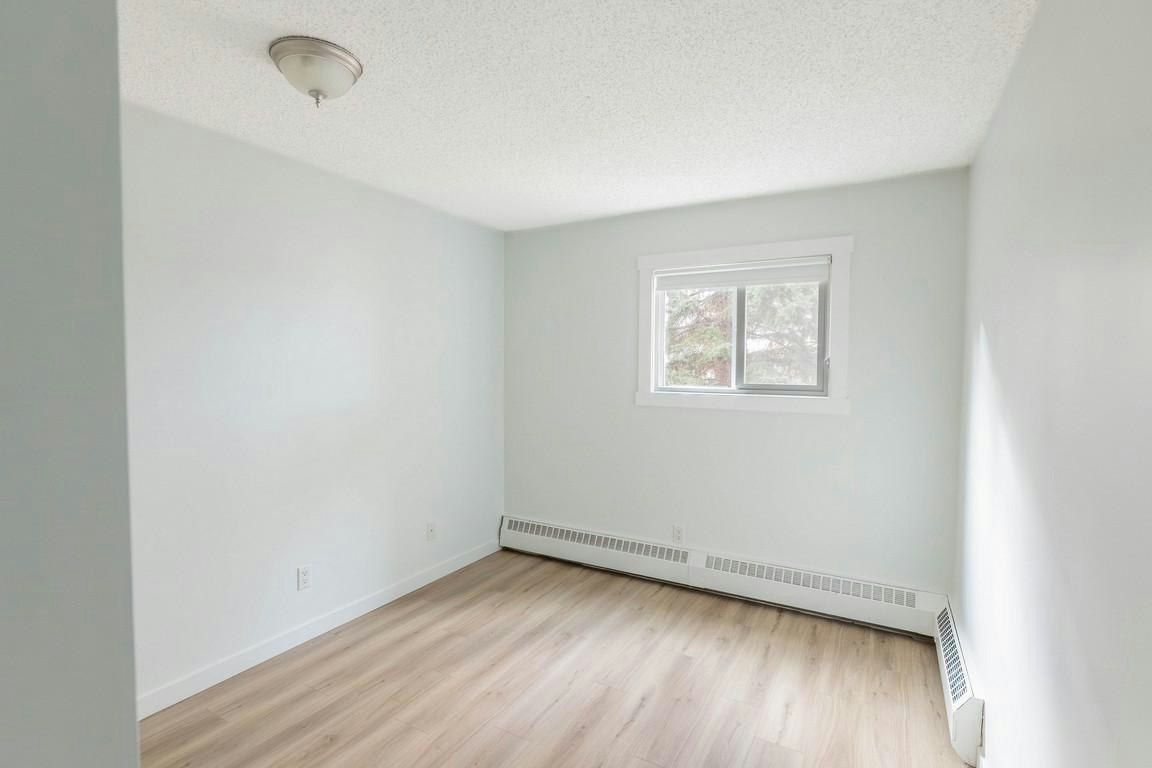 116-1102 Hermitage Road NW, Edmonton, AB, T5A 4M3 - 9