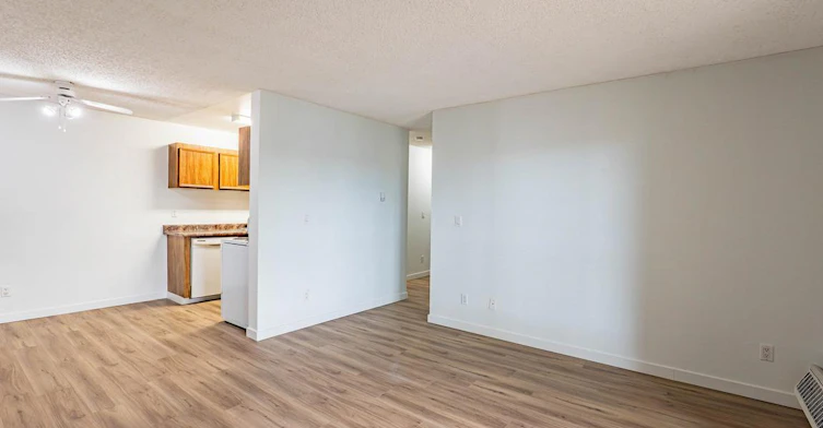 116-1102 Hermitage Road NW, Edmonton, AB, T5A 4M3 - 4